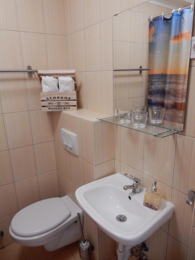 Rooms On The Beach Сиофок Екстериор снимка